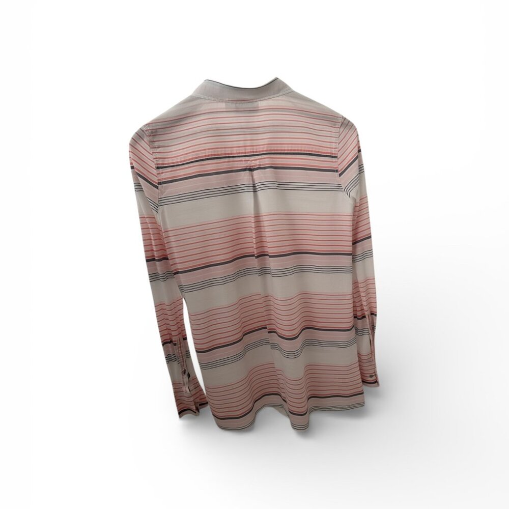 a.n.a. (a new approach) women's long sleeve top - Picture 2 of 3